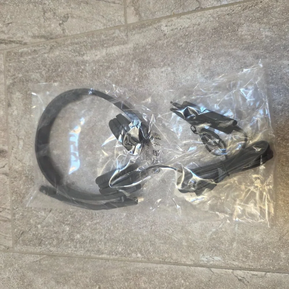 Logitech Headphones Stereo H570e USB Microphone